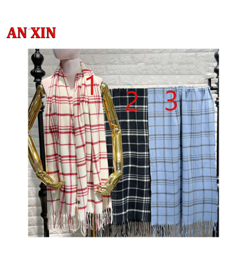 Εμφάνιση  λεπτομερειών Κασκόλ λαιμού μάλλινο Εικόνα της Κασκόλ λαιμού μάλλινο