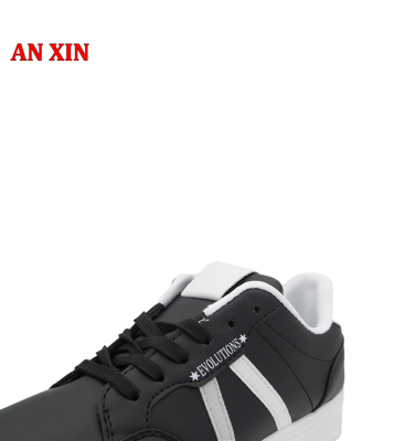 Picture of Men's sports shoe black