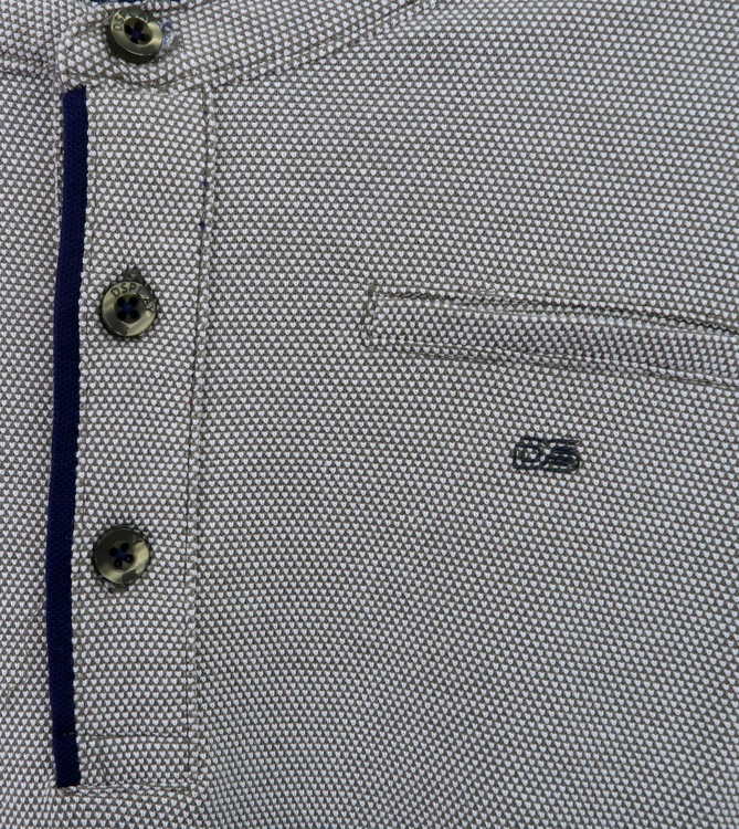 Εικόνα της DSPLAY ανδρική μπλούζα πικέ με κουμπιά, τσέπη και λογότυπο DS